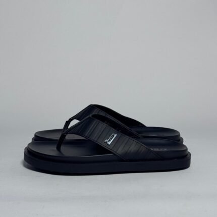 Zara Leather Sandals – Black Minimalist Thong