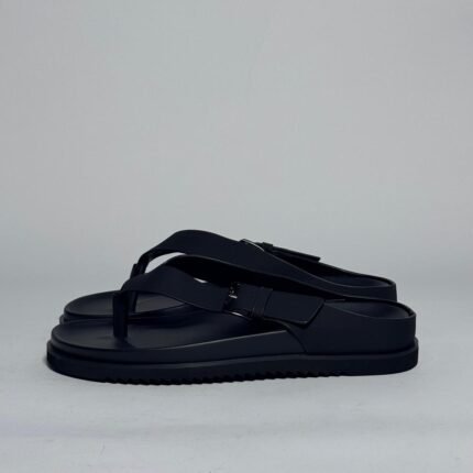 Pedro Black Leather Sandals – Minimalist Thong Design